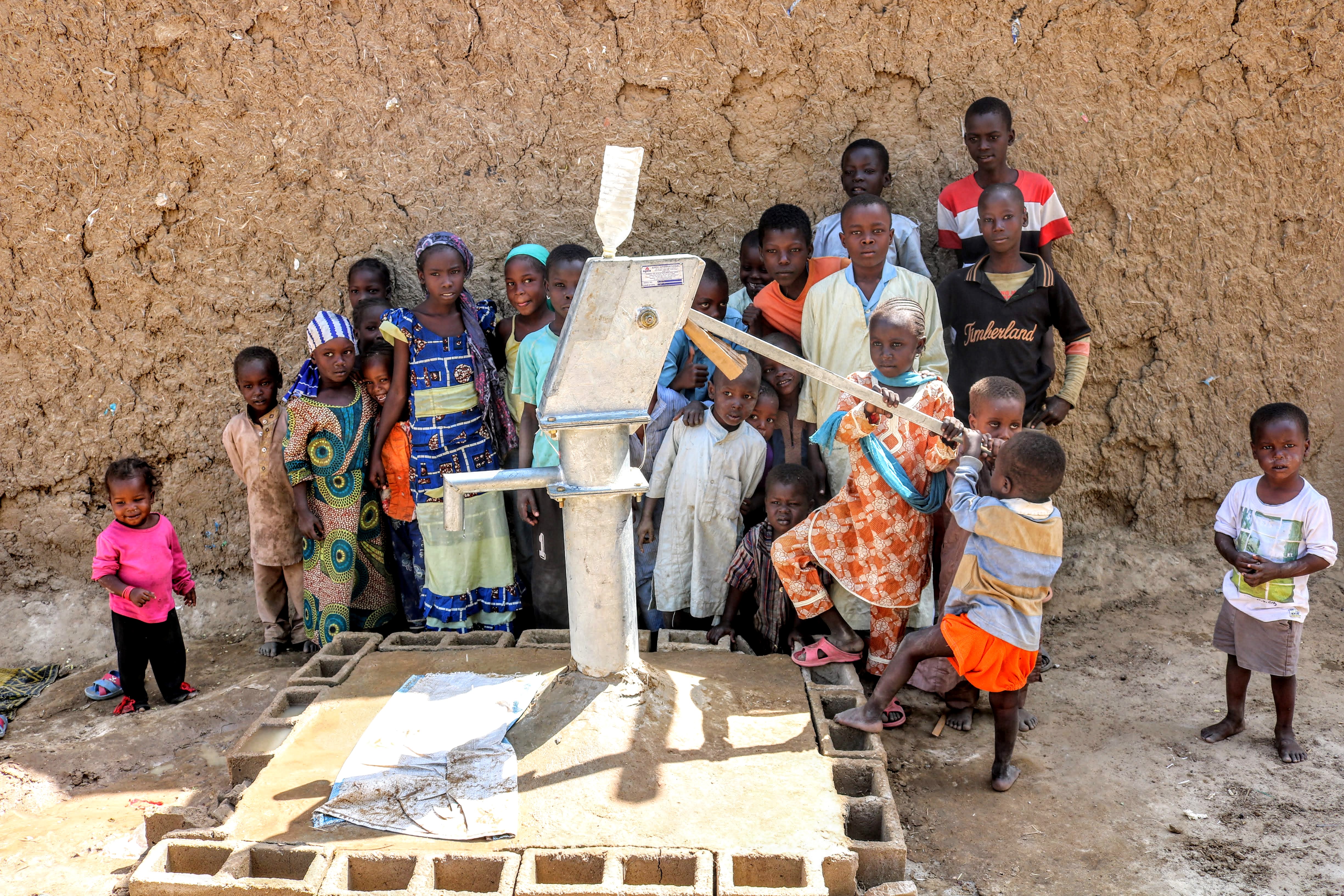 Community well in Chad